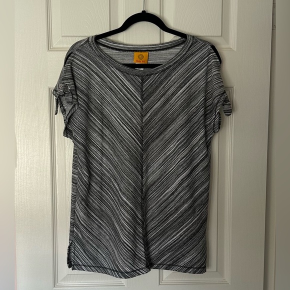 Ruby Rd. Top - Picture 10 of 11